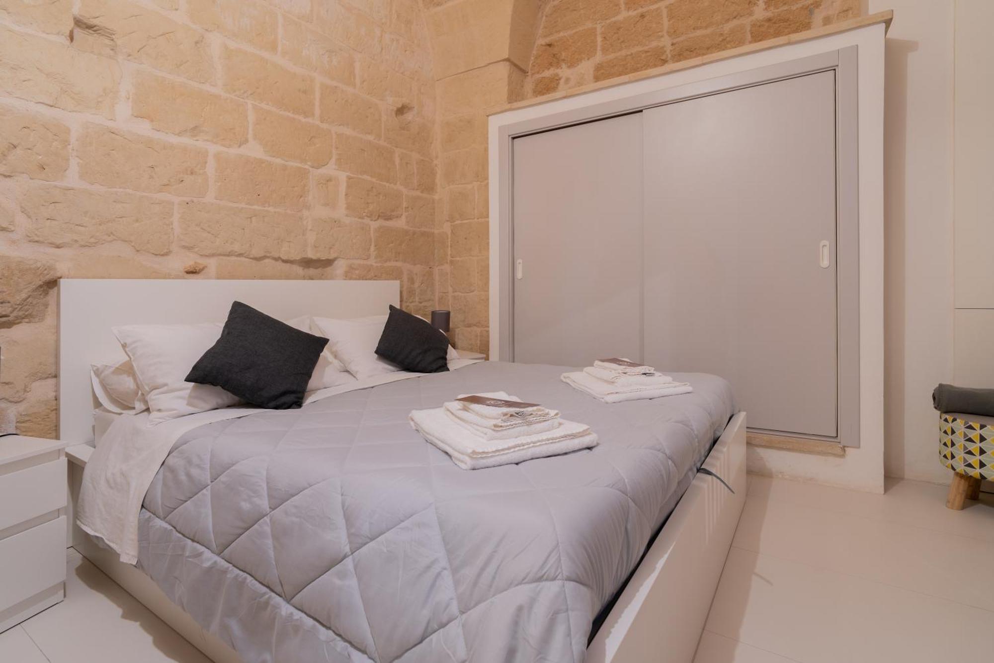 Dimora Barocca Apartment Irene Λέτσε Εξωτερικό φωτογραφία