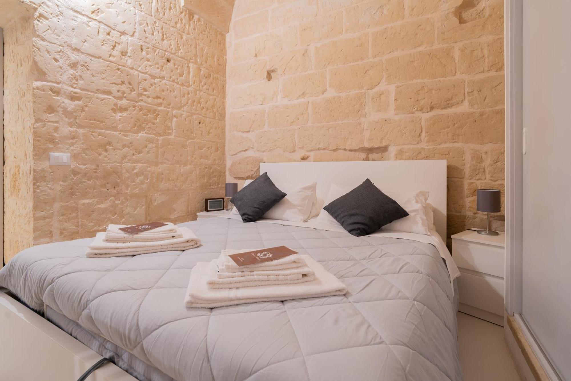 Dimora Barocca Apartment Irene Λέτσε Εξωτερικό φωτογραφία