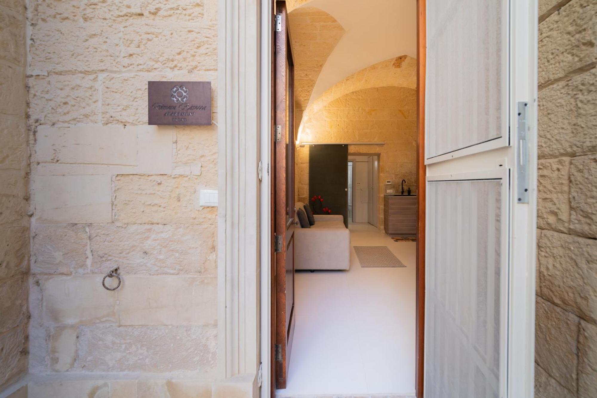 Dimora Barocca Apartment Irene Λέτσε Εξωτερικό φωτογραφία